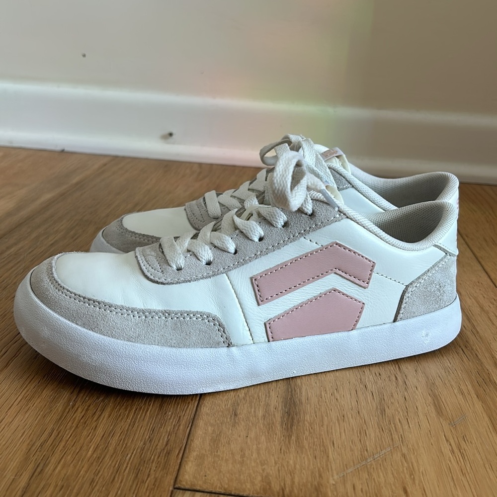 SIZE 37 (US M5/W7) / SPLAY Sneaker / Wide Toe Box